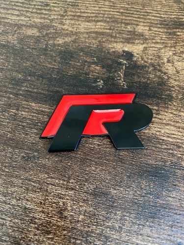 Badge black and red - r,